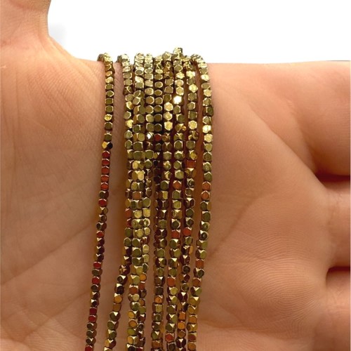 Hematyt Kostka Mała, Ścięte Rogi / kolor ciepłe złoto / ok. 1x1mm