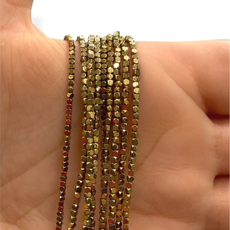Hematyt Kostka Mała, Ścięte Rogi / kolor ciepłe złoto / ok. 1x1mm
