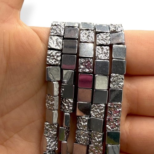 Hematyt Kwadrat z Teksturą / kolor srebrny / ok. 6x3mm