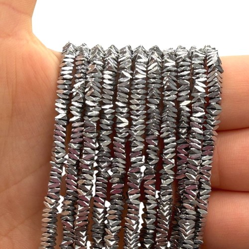Hematyt Poduszka / kolor srebrny / ok. 3x1mm
