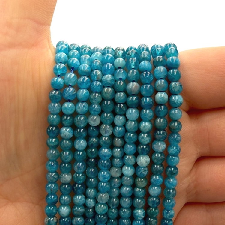 Apatyt Niebieski / kulka gładka / ok. 4mm