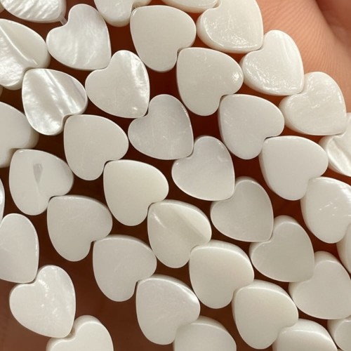 Masa Perłowa / perłowy / serce płaskie / ok. 6mm