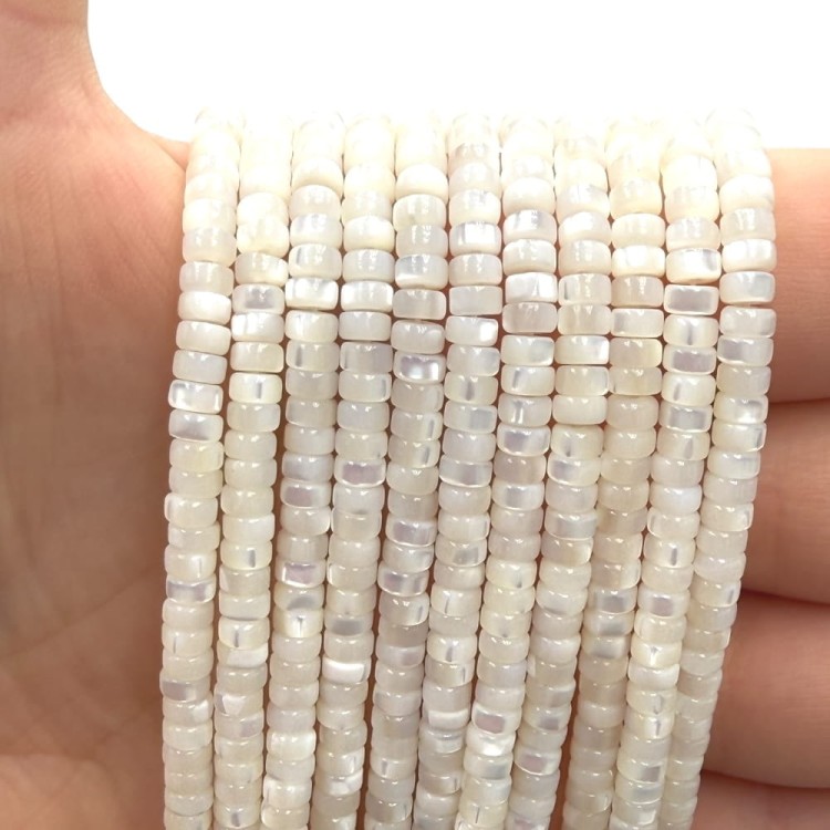 Masa Perłowa / perłowy / heishi / ok. 4x2mm