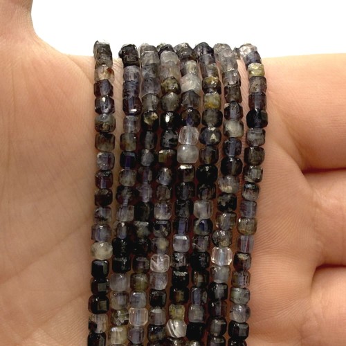 Iolit - Kordieryt / kostka fasetowana / ok. 3x3mm