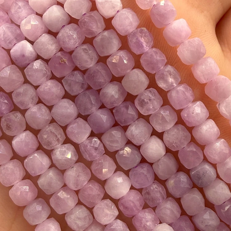 Kunzyt / kostka fasetowana / ok. 4x4mm