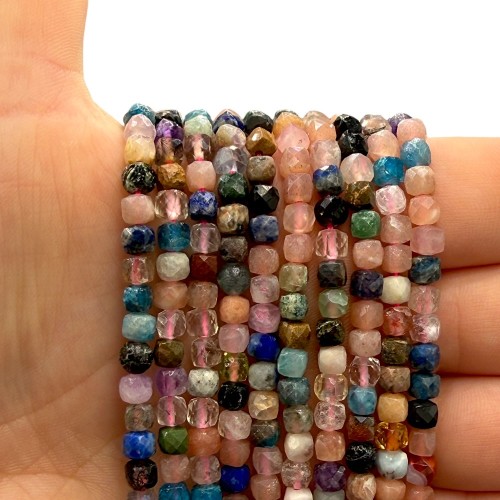 MIX Kamieni / kostka fasetowana / ok. 4x4mm