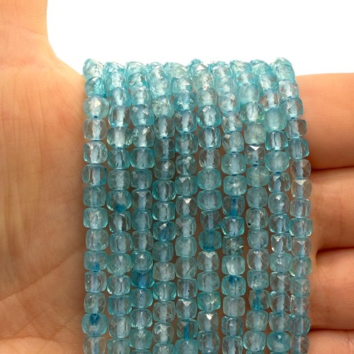 Topaz Błękitny Ciemny / kostka fasetowana / ok. 4x4mm