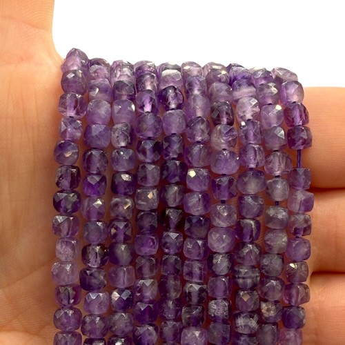 Ametyst Chevron / kostka fasetowana / ok. 4x4mm