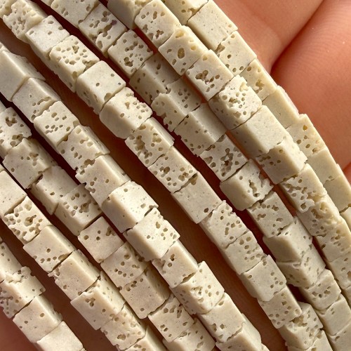 Lawa Kremowa / kostka / ok. 4x4mm