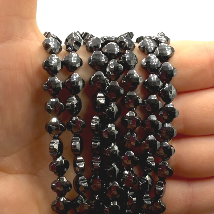 Hematyt Koniczynka Fasetowana / kolor czarny / ok. 8x4mm