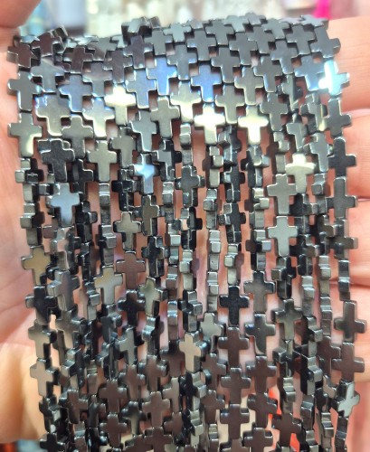 Hematyt krzyżyk / kolor czarny / ok. 6x8mm