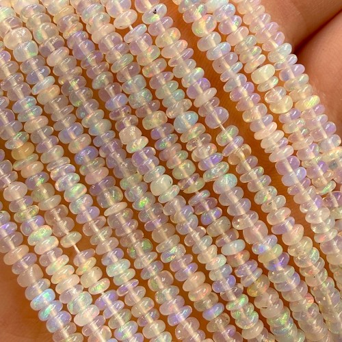 Opal Etiopski / oponka gładka / ok. 3x1mm