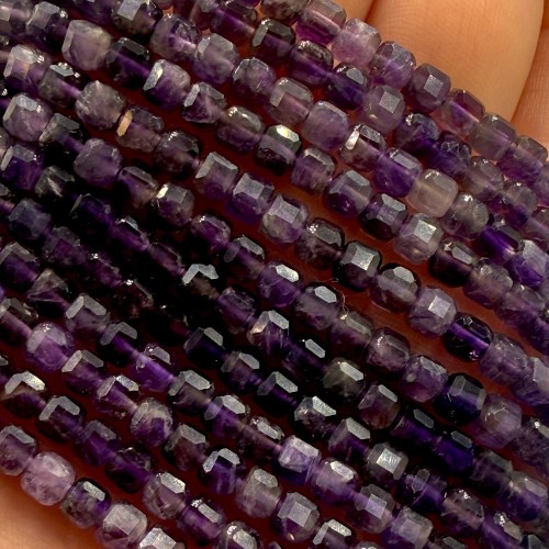 Ametyst / kostka fasetowana / ok. 4x4mm