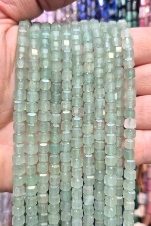 Awenturyn Zielony / kostka fasetowana / ok. 5x5mm