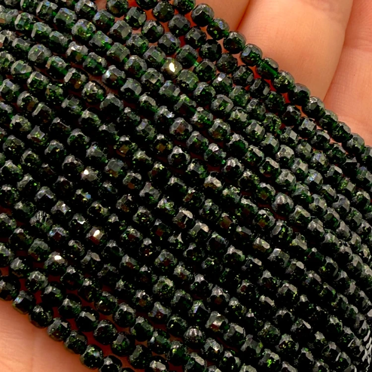 Szmaragd Nilu / kostka fasetowana / ok. 3x3mm