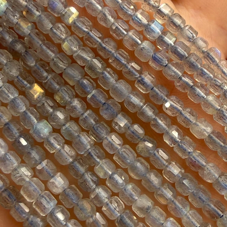 Labradoryt / kostka fasetowana / ok. 3x3mm
