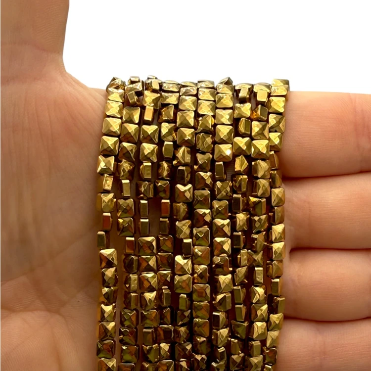 Hematyt Kwadrat Płaski / kolor ciepłe złoto / ok. 4x4x2,8mm