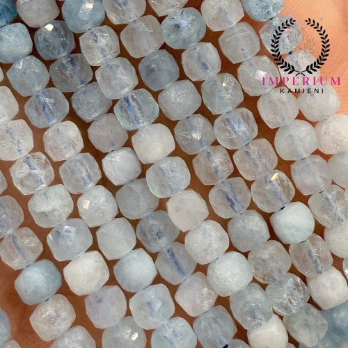 Akwamaryn / kostka fasetowana / ok. 4x4mm