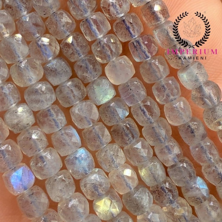 Labradoryt / kostka fasetowana / ok. 4x4mm