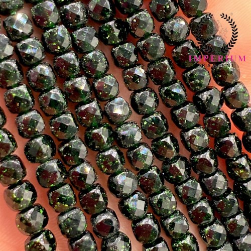 Szmaragd Nilu / kostka fasetowana / ok. 4x4 mm