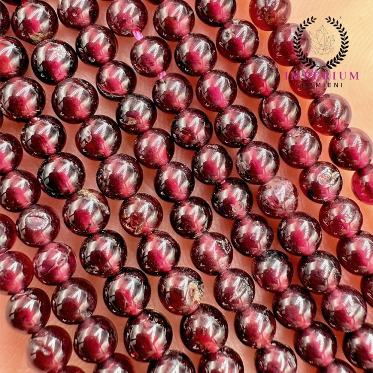 Granat / kulka gładka / ok. 4mm