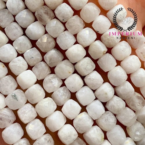 Kamień księżycowy / kostka fasetowana / ok. 4x4mm