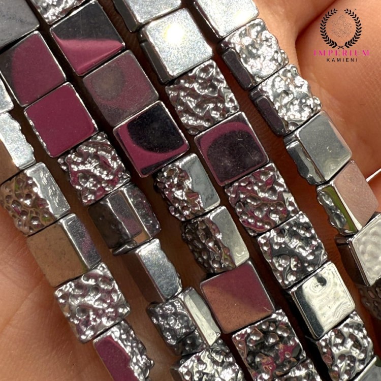 Hematyt Kwadrat z Teksturą / kolor srebrny / ok. 6x3mm