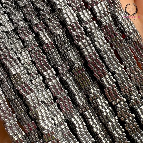Hematyt Kwadratowy Kwiatek/ kolor srebrny / ok. 3x1mm