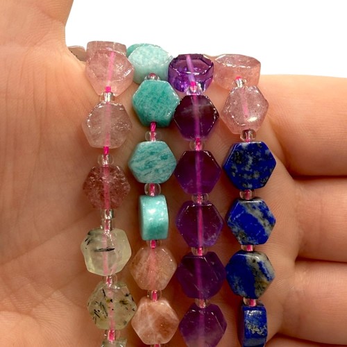 Mix: kamień słoneczny, amazonit, kwarc różowy, ametyst, prehnit, kwarc truskawkowy, lapis lazuri / hexagon / ok. 8x5mm