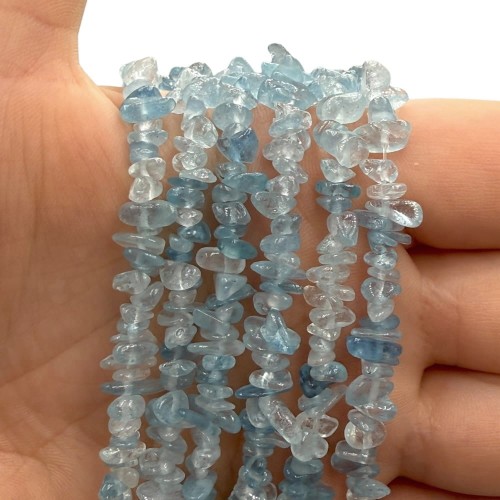 Akwamaryn / sieczka - 80 cm gładka / ok. 3x5mm