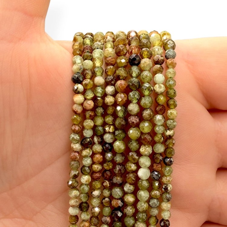 Granat Zielony / kulka fasetowana / ok. 3mm