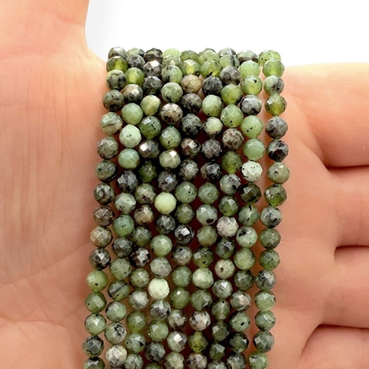 Jadeit Kanadyjski / kulka fasetowana / ok. 4mm