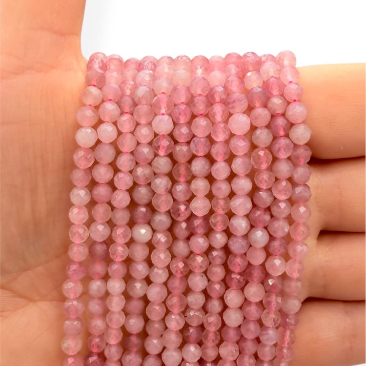 Kwarc Różowy z Madagaskaru / kulka fasetowana / ok. 4mm