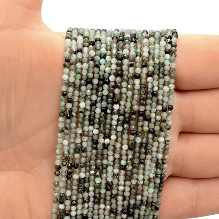 Szmaragd / kulka fasetowana / ok. 2mm