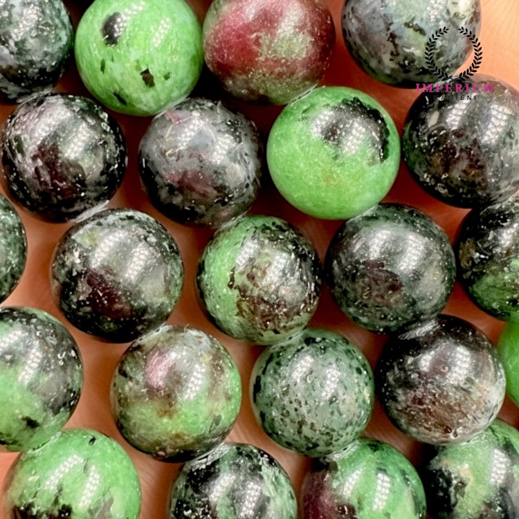 Zoisyt z Rubinem (Anyolit) / kulka gładka / ok. 8mm