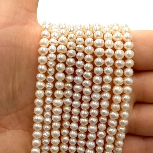 Perła Hodowlana Słodkowodna / perłowy / kulka nieregularna / ok. 4mm