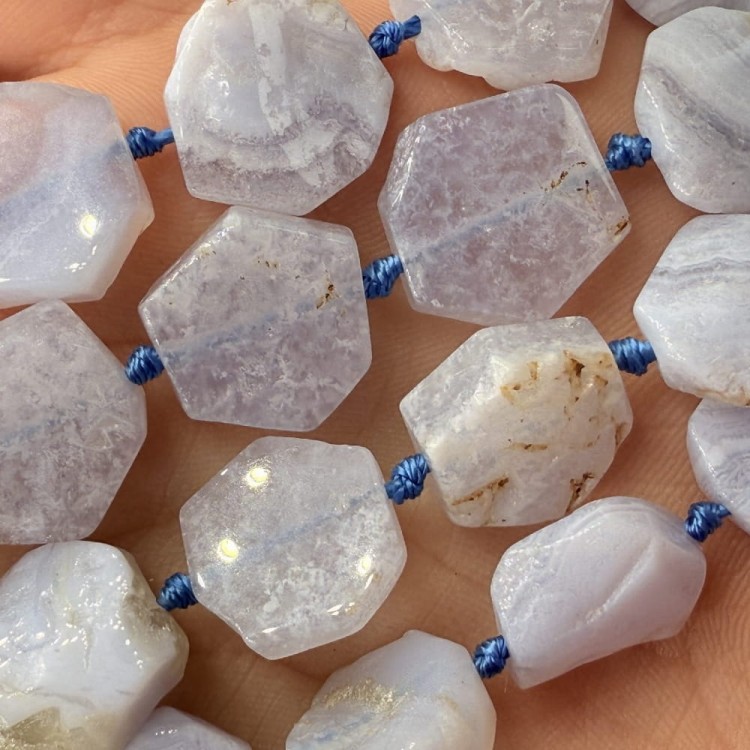 Chalcedon / hexagon / ok. 14x14mm