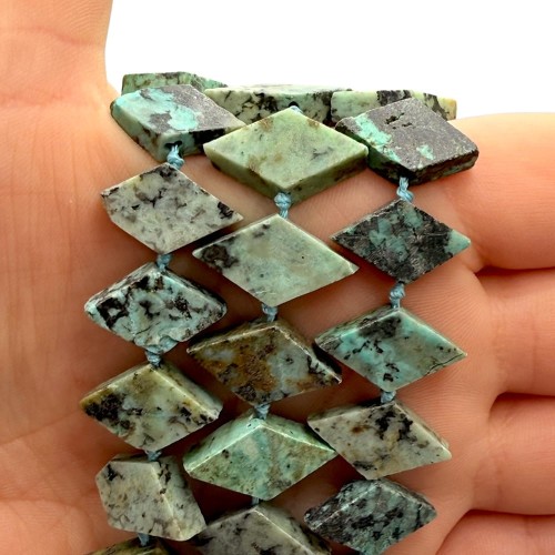 Turkus Afrykański / romb / 17x10x5mm