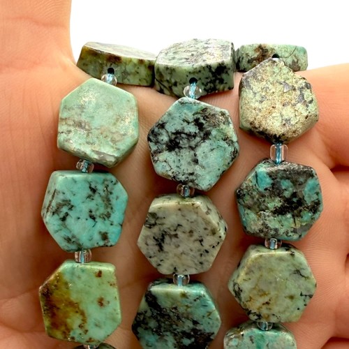 Turkus Afrykański / hexagon / ok. 14x14mm