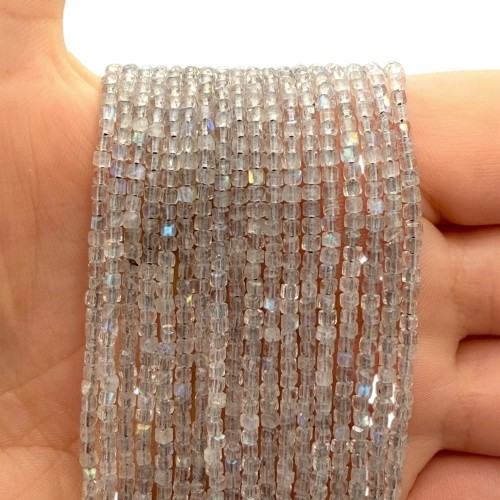 Labradoryt / kostka fasetowana / ok. 2x2mm