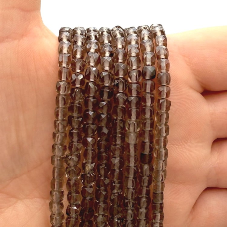 Kwarc Dymny / kostka fasetowana / ok. 4x4mm