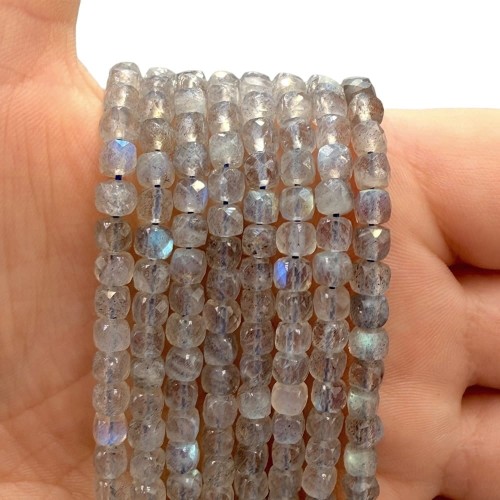 Labradoryt / kostka fasetowana / ok. 4x4mm