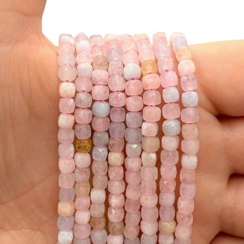 Morganit / kostka fasetowana / ok. 4x4mm