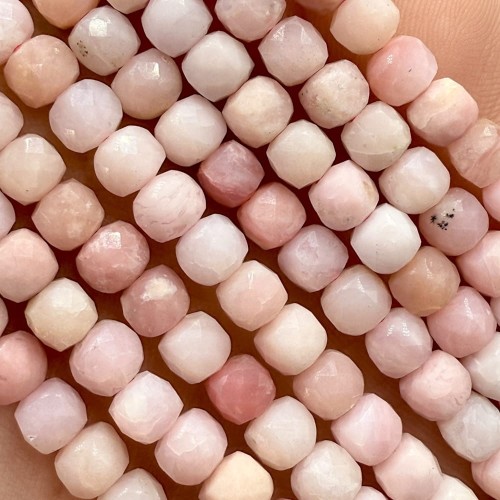 Opal Peruwiański / kostka fasetowana / ok. 4x4mm