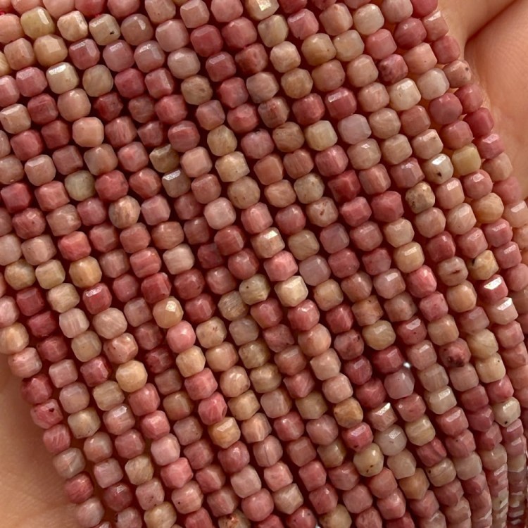 Rodonit / kostka fasetowana / ok. 2x2mm
