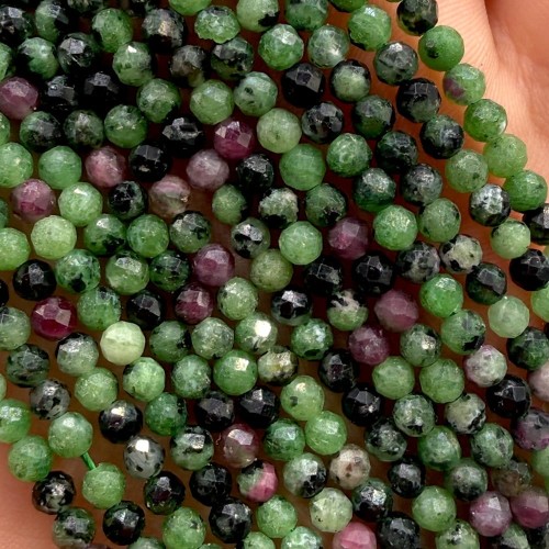 Zoisyt z Rubinem (Anyolit) / kulka fasetowana / ok. 3mm